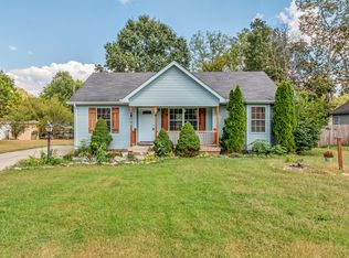 1515 Ridgemont Dr, La Vergne, TN 37086