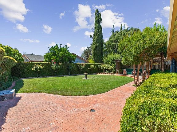 3rd image of 635 El Toro Way
