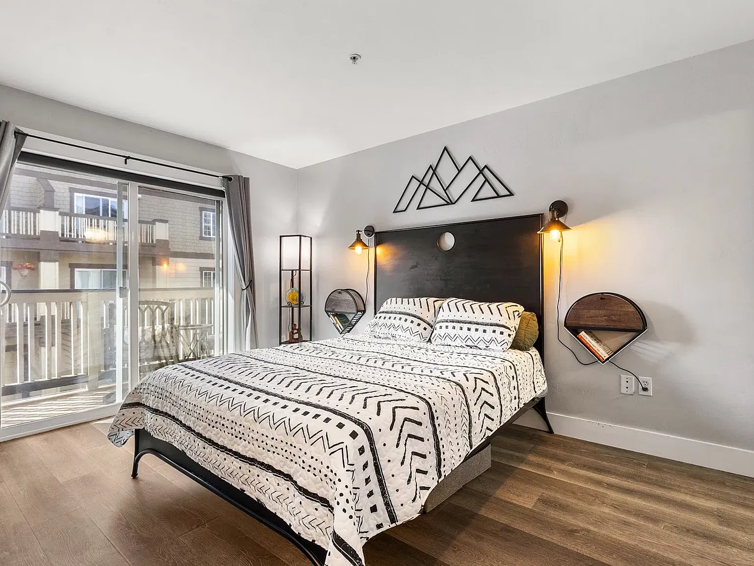 2 bed, 1146 sqft, $3,500 — Photo 3