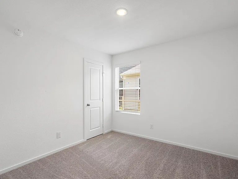 30514 Wolfburn St — Photo 5