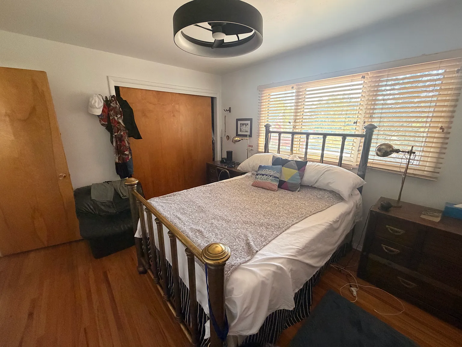 3 bed, 1126 sqft, $2,000 — Photo 4