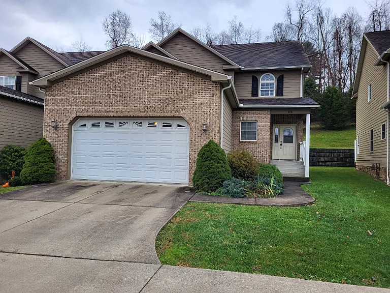 113 Legacy Dr — Photo 1