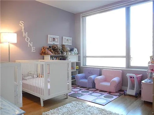 Sold by R New York | media 4