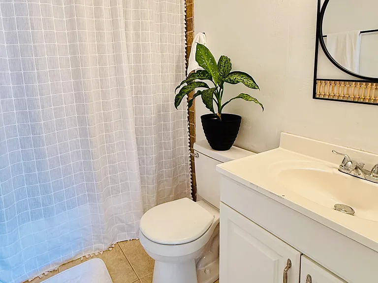 871 NW Sunset Dr #5 — Photo 6