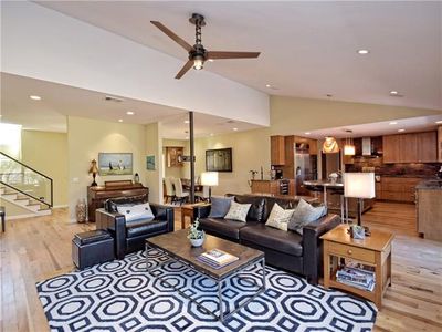 3925 Balcones Dr, Austin, TX, 78731