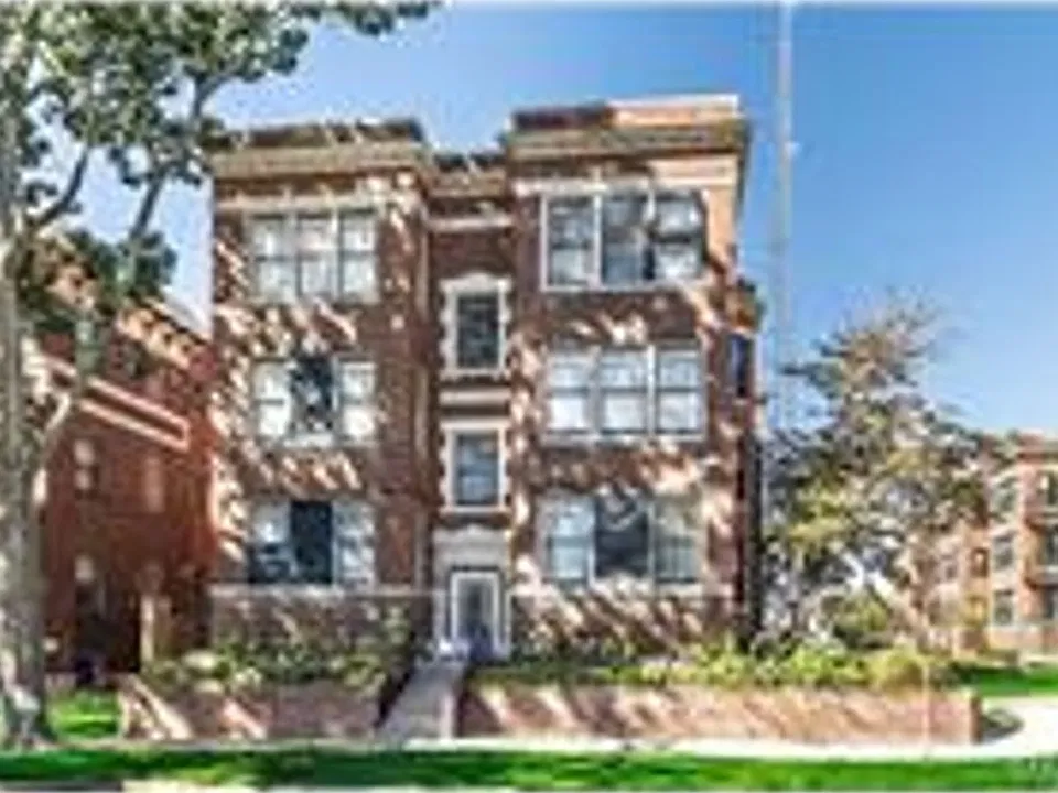 527 Clara Ave #2