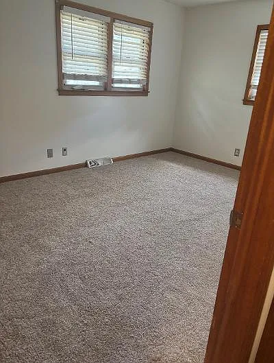 3 bed, 1.5 bath, 2094 sqft, $1,775 — Photo 2