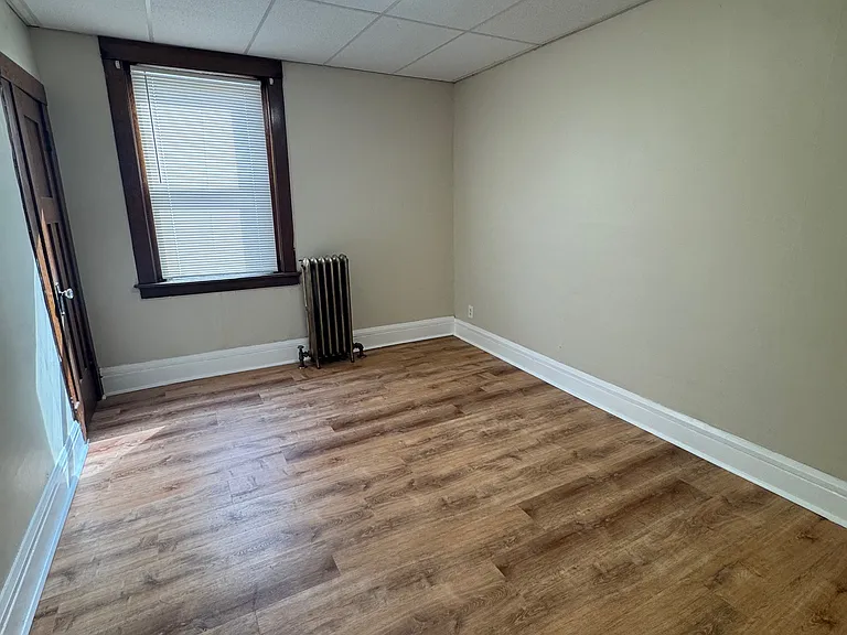 2701 S Park Ave — Photo 6