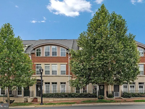 10353 Main St, Fairfax, VA 22030