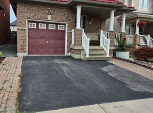 69 Rampart Cres, Whitby, ON L1P 1T7