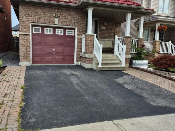 69 Rampart Cres, Whitby, ON L1P 1T7