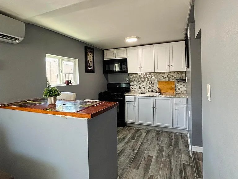 3720 W Mauna Loa Ln #STUDIO — Photo 5