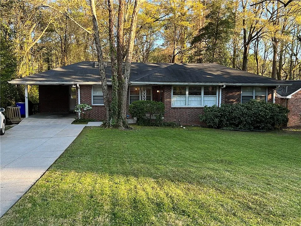 1203 Biltmore Dr NE