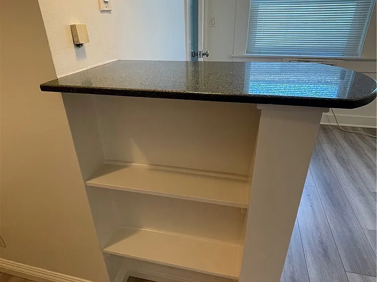 421 N Euclid Ave — Photo 7