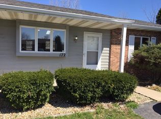 174 Meadows Cir, Crown Pt, IN 46307