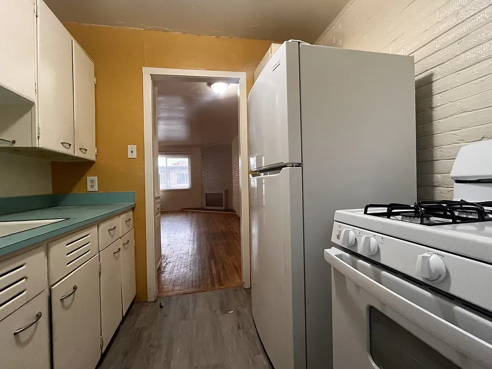 Charming Nob Hill 1BD and 2BD Available