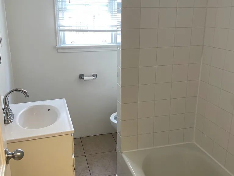 1331 N Alta Vista Blvd #103 — Photo 7