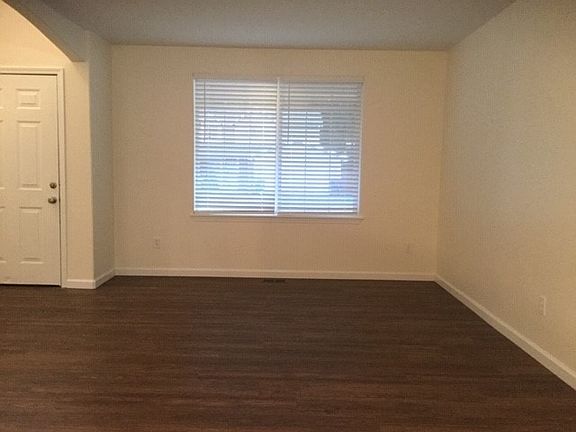 4th image of 21910 65th Ave E