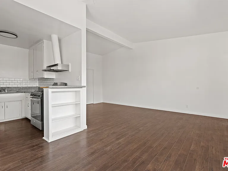 1428 11th St #10 — Photo 10