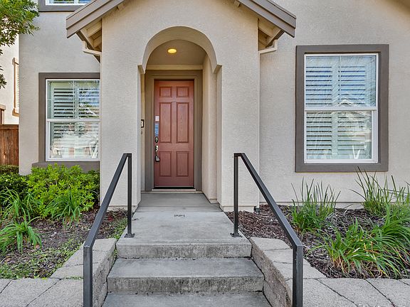 5th image of 3088 Parkham Dr