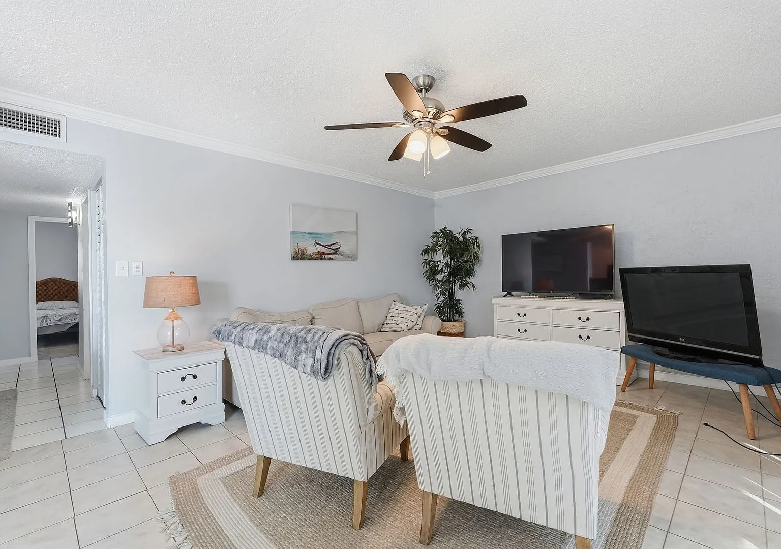Beautiful Condo Located in Clearwater - Available Now! — Photo 4