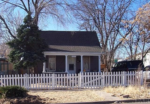 1st image of 1420 E 9th St
