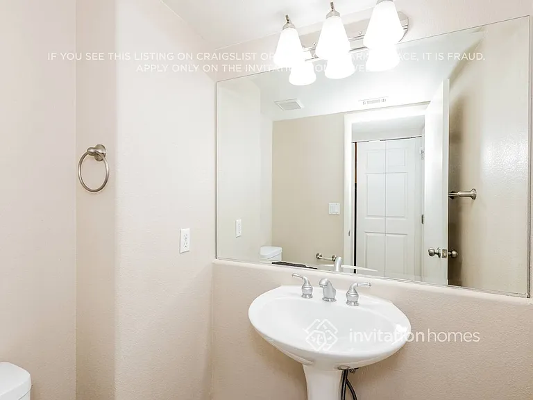 1729 Splinter Rock Way — Photo 16