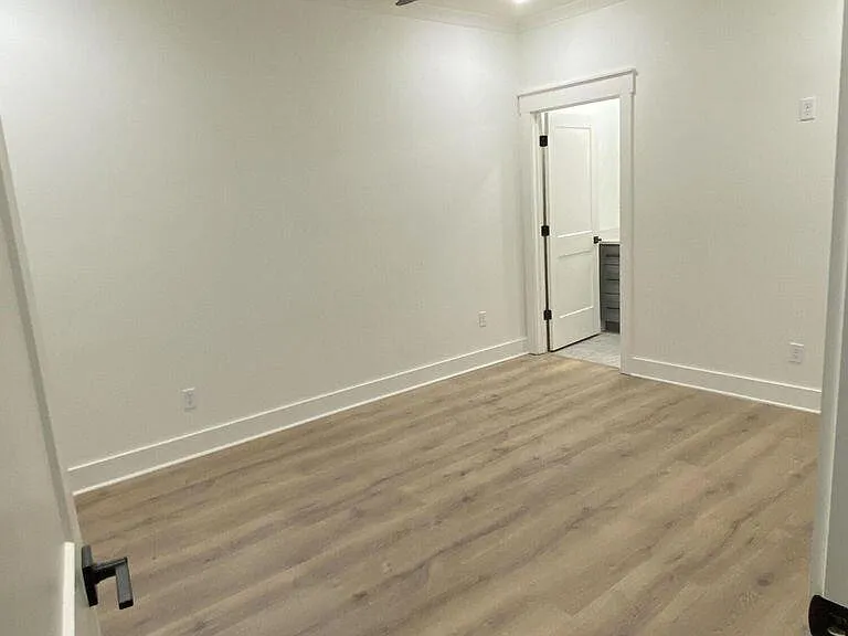 2441 Memphis St #3 — Photo 13