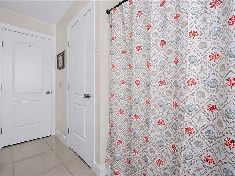 45 Oakwood Ave — Photo 20