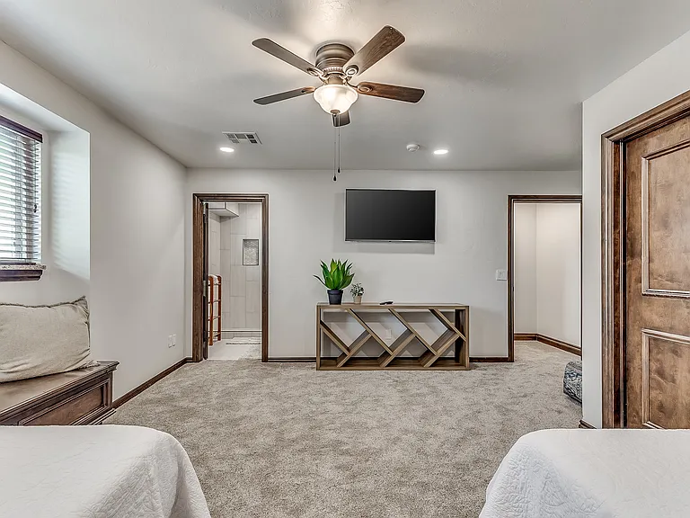 11804 Volterra Way — Photo 18