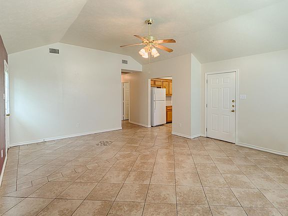3rd image of 1002 Sun Meadow Ct