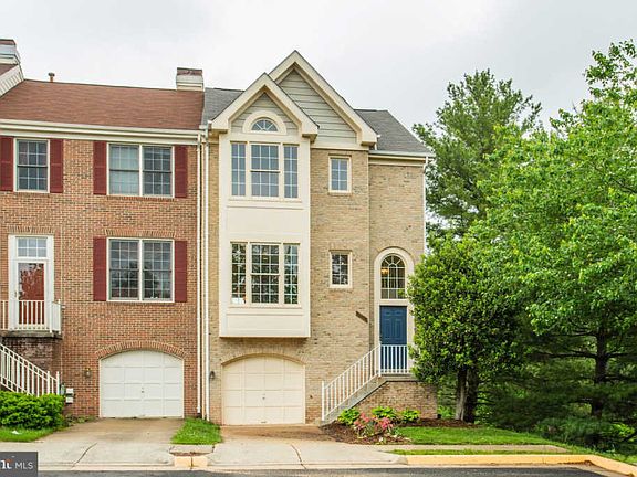 2nd image of 5100 Woodford Dr