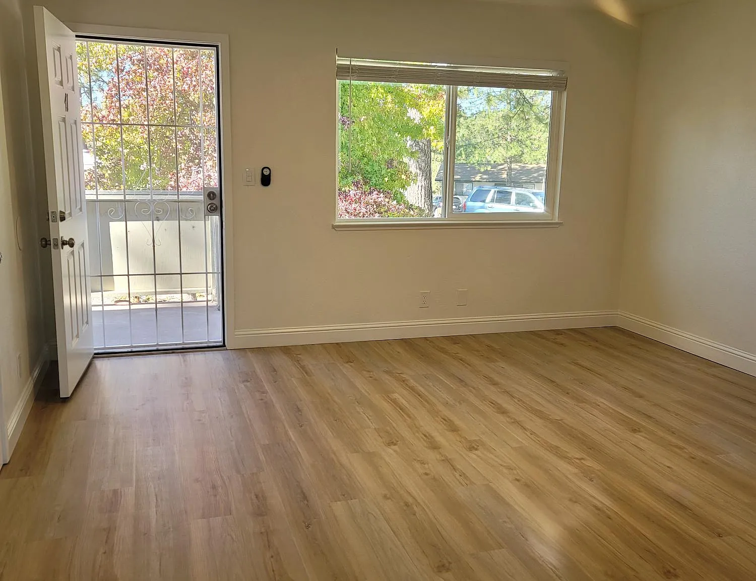 2 bed, 821 sqft, $1,895 — Photo 3