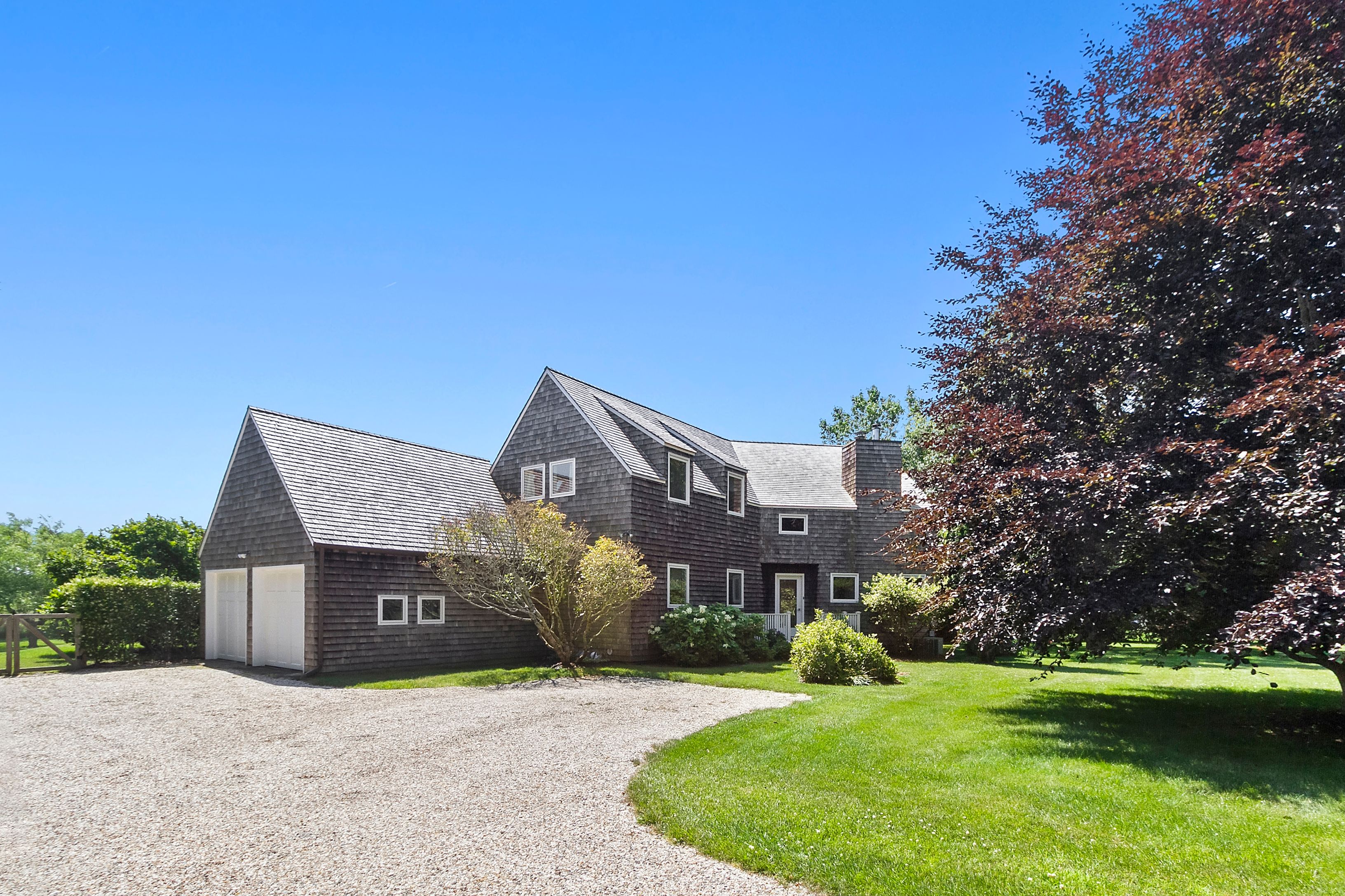 701 Halsey Ln, Bridgehampton, NY 11932 Out East