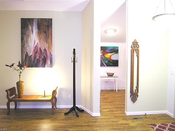4th image of 258 Moorewood Ave