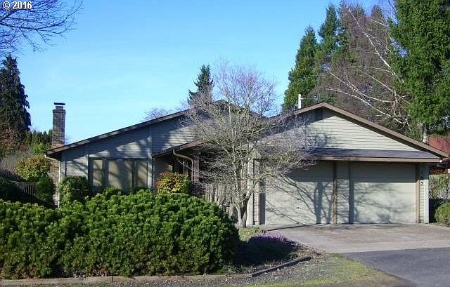 2nd image of 105 Owosso Dr