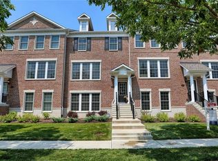 1982 Rhettsbury St, Carmel, IN 46032