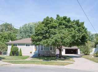 4104 Illinois Ave SW, Wyoming, MI 49509