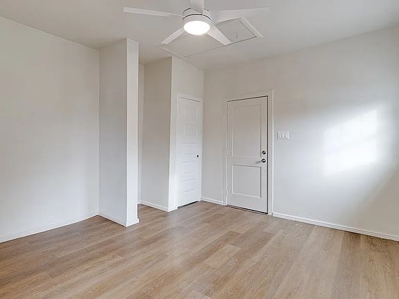 5th image of 3838 Peoria Ave #B