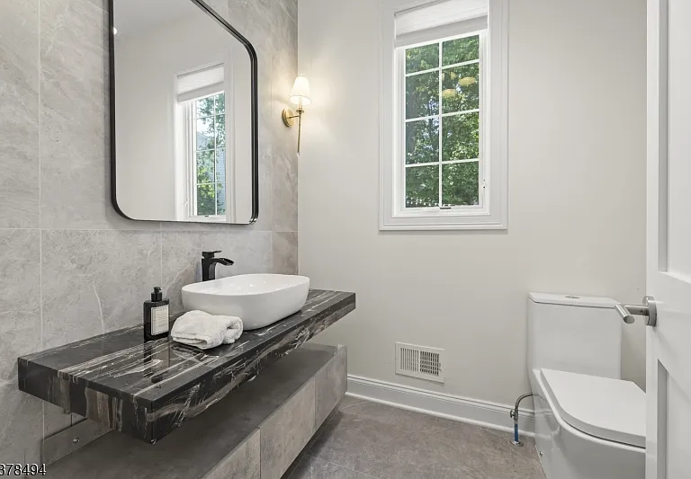 20 Woodfern Rd — Photo 24