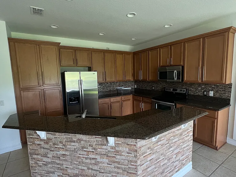 10411 Belfry Cir — Photo 27