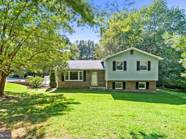 7110 Bluegrass Way, Owings, MD 20736