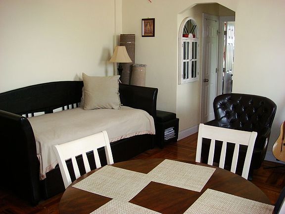 5th image of 2558 35th St APT B3