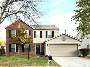 8916 Tanner Dr, Fishers, IN
