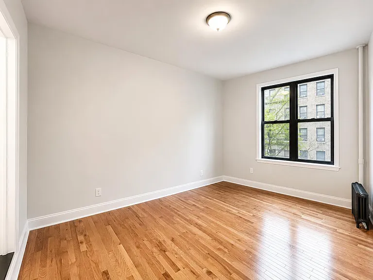 300 Fort Washington Ave #1E — Photo 8