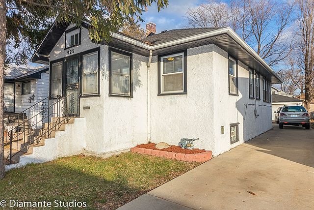 1st image of 925 S 25th Ave
