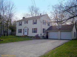 5 Poplar St, Winslow, ME 04901