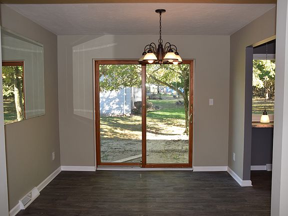 4th image of 7815 Pamela Dr