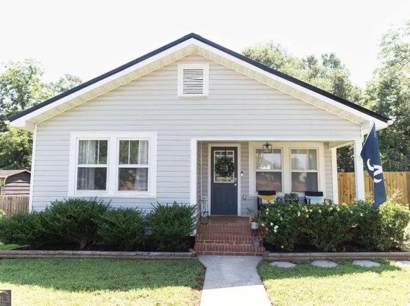415 N White St, Carrollton, GA 30117