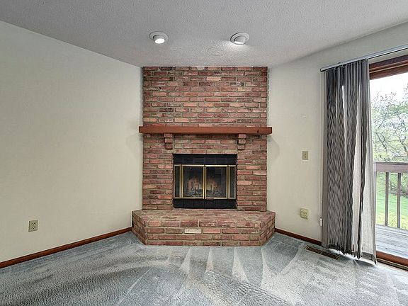 5th image of 12375 Woodside Ct #C11